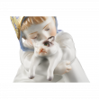 Ребенок с кошкой