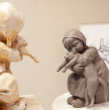 Ребенок с кошкой